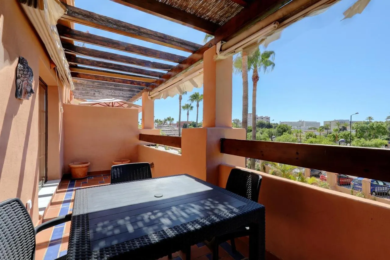 Fairytale Hacienda Del Sol 3 Bedroom Holiday Flat Estepona